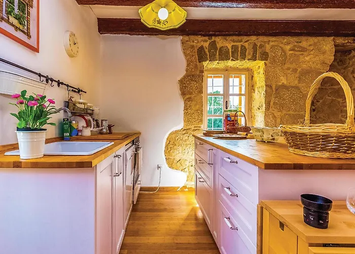 Lovely In With Wifi Ferienhaus Garica