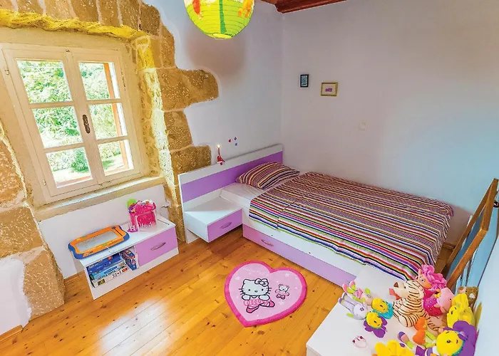 Ferienhaus Lovely In With Wifi *