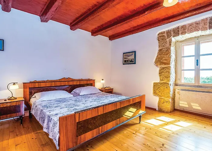 Lovely In With Wifi Ferienhaus Garica