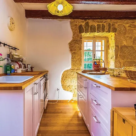 Lovely In With Wifi Ferienhaus Garica