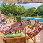 Luxurious In Garica